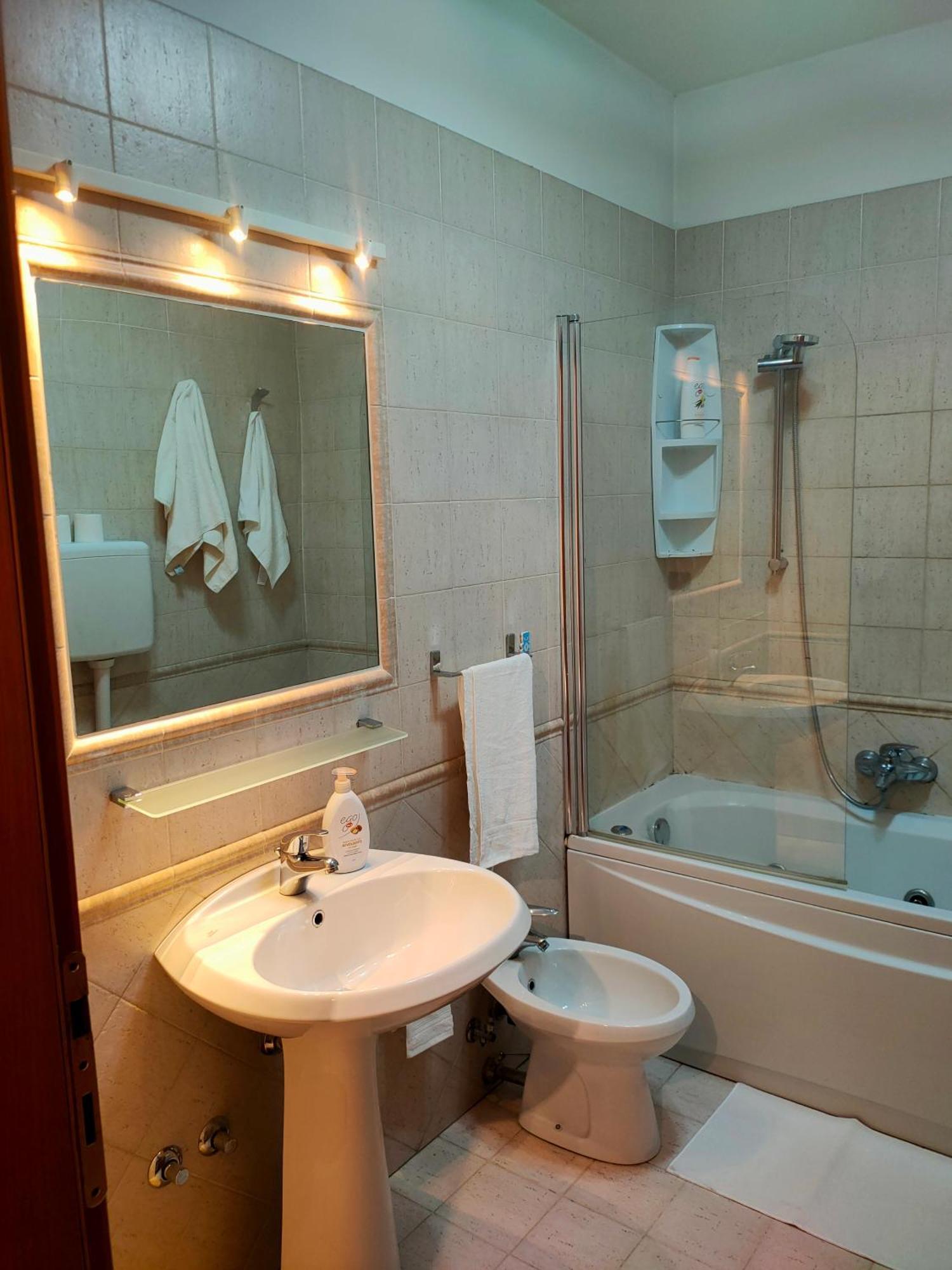 Lele House Fiumicino - Intero Appartamento Aeroporto Di Fiumicino - Nuova Fiera Di Roma Extérieur photo